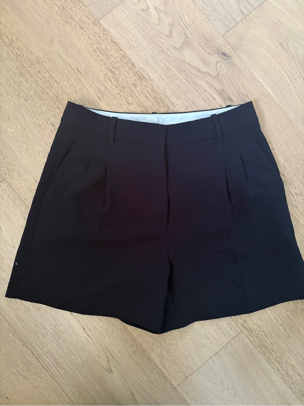 Wilfred shorts